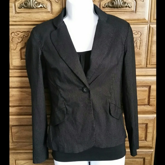 ✅Black & White Pinstripe Business Suit - Picture 2 of 8